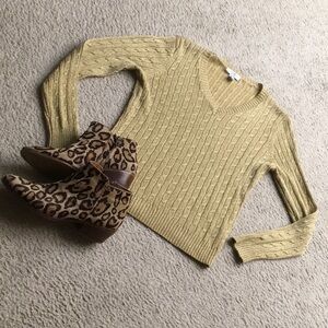 CHARTER CLUB/ GOLD SHIMMER FISHERMAN’S WEAVE V- NECK/NEW